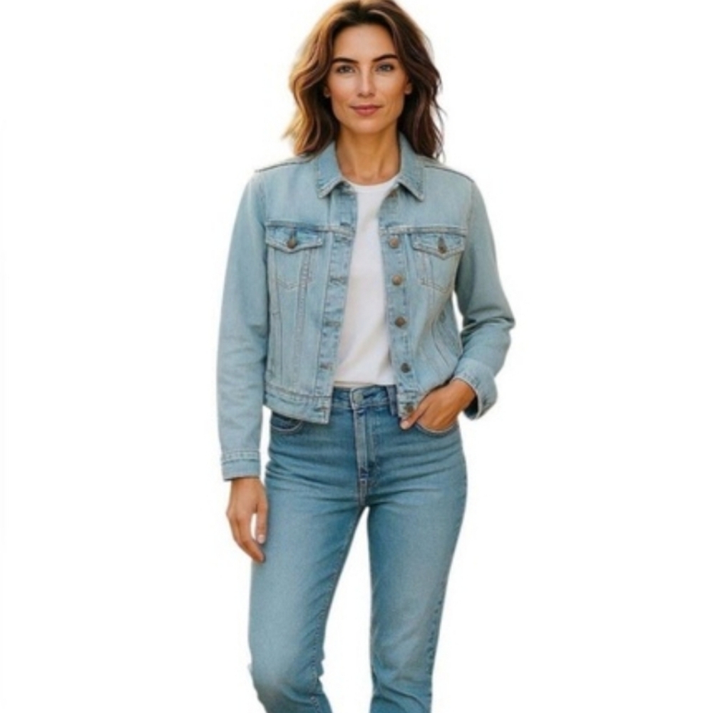 Social Standard By Sanctuary Jean Jacket. Light Wash. Size XL